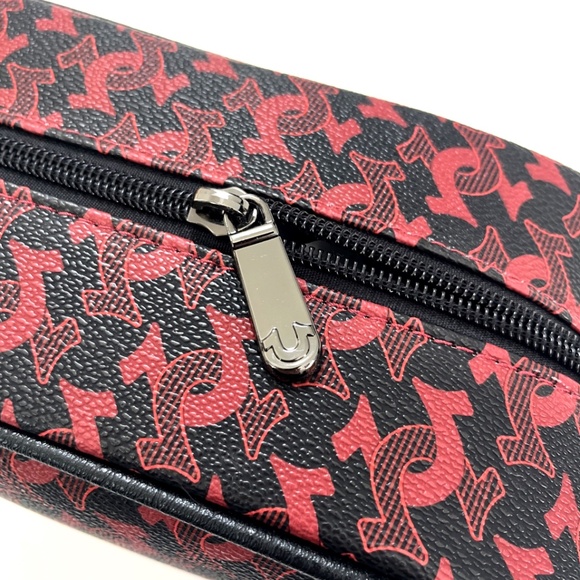 NWT TRUE RELIGION Loaf Toiletry Travel Bag Red Black Horseshoe Logo 9"x5" Bottle - Picture 7 of 9